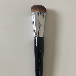 Sephora Pro Press Full coverage brush #66